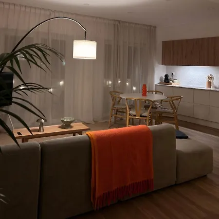 2Br Almada Velha With River & Skyline Views *