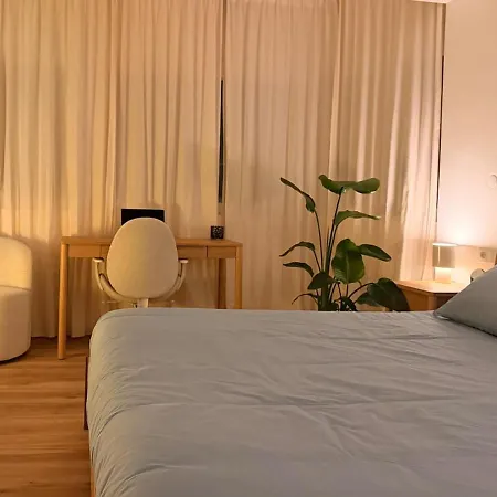 2Br Almada Velha With River & Skyline Views