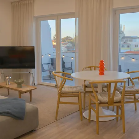 Apartment 2br Velha With River & Skyline Views *