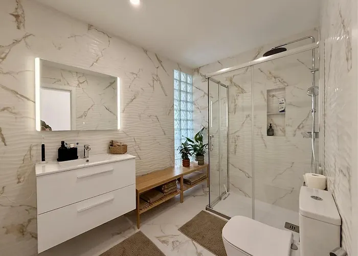 2br Velha With River & Skyline Views * Almada