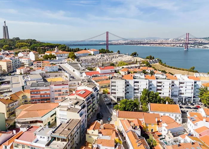 Appartamento 2br Velha With River & Skyline Views *